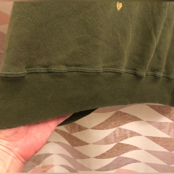 🤩 “THE GREAT” SIZE 3 GREEN SWEATSHIRT W/ EMBROIDERED ❤️’s! 🌟 - Picture 16 of 16